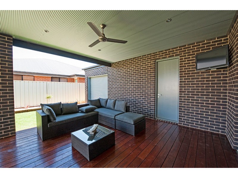 11 Redgum Street, Swan Hill VIC 3585