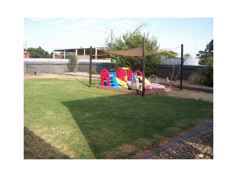 9 Barooga St, Berrigan NSW 2712