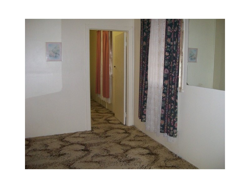 62 Buller St, Oaklands NSW 2646