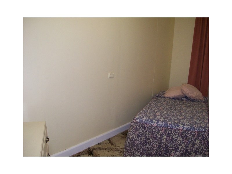 62 Buller St, Oaklands NSW 2646