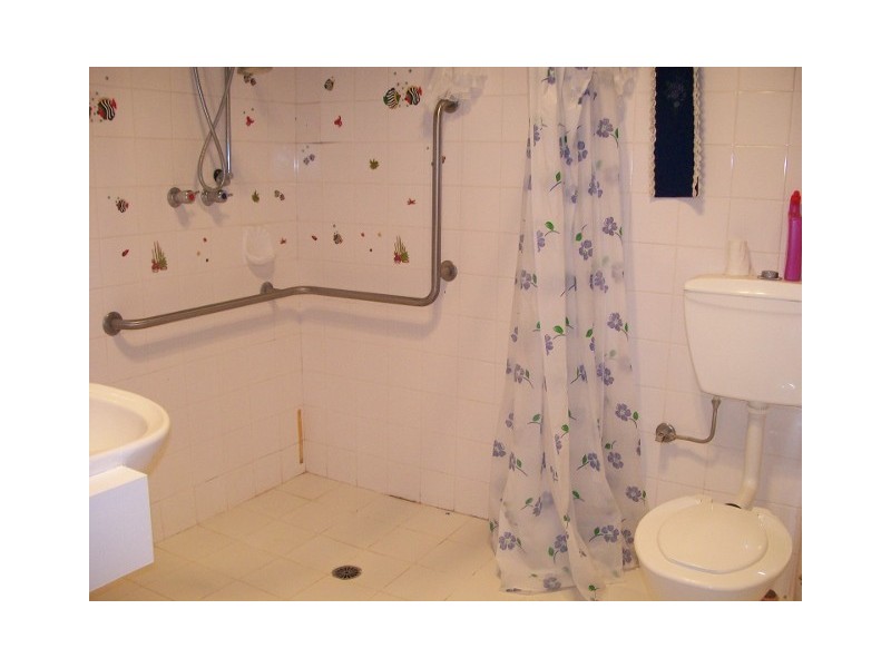 62 Buller St, Oaklands NSW 2646