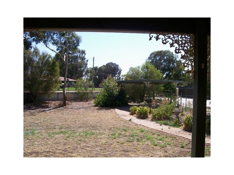 13 Robertson St, Berrigan NSW 2712
