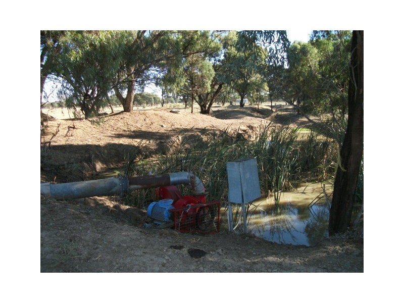 2 Gonn Road, Barham NSW 2732