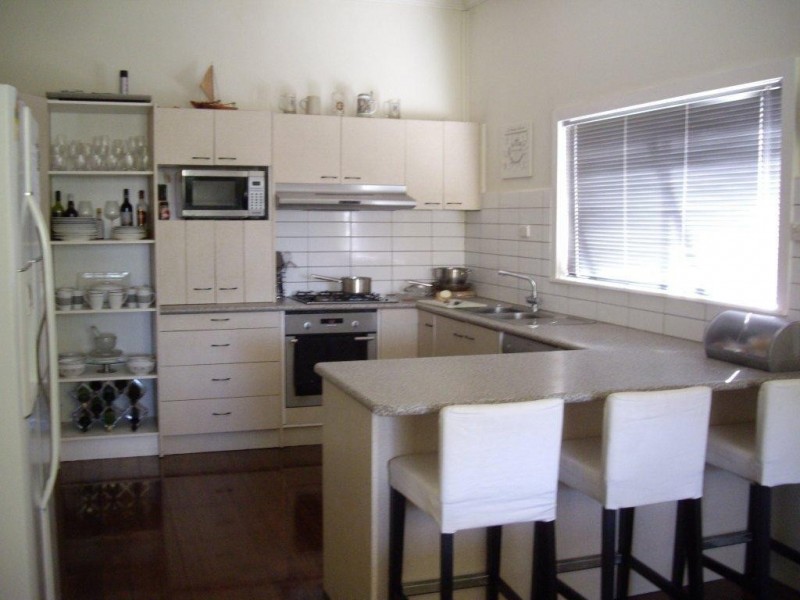 4 Kimberley Avenue, Swan Hill VIC 3585