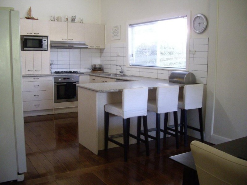 4 Kimberley Avenue, Swan Hill VIC 3585