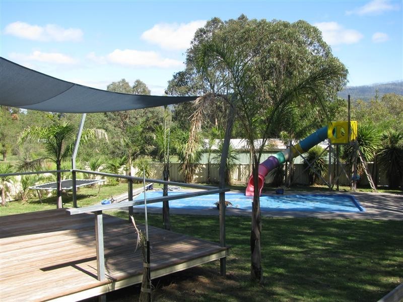 Buxton VIC 3711