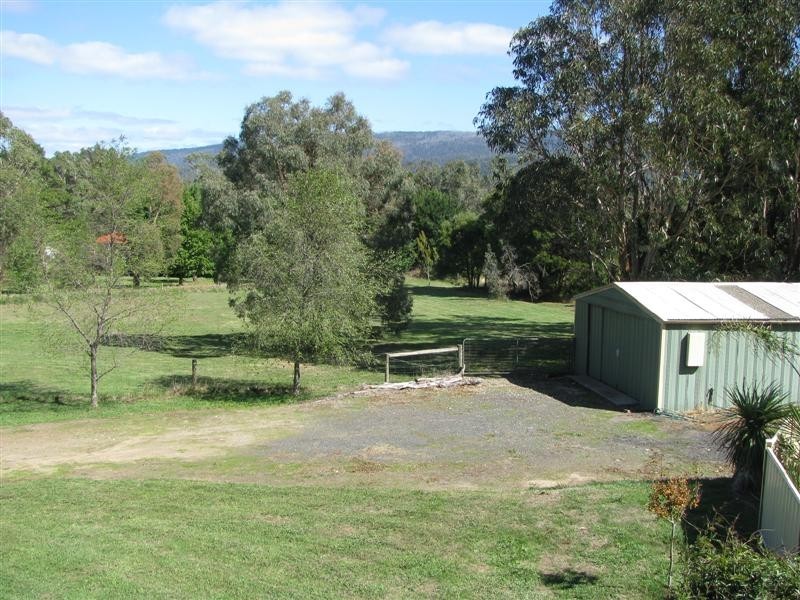 Buxton VIC 3711