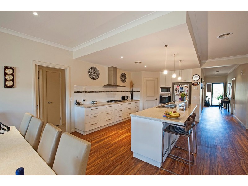 9 Moonah Court, Swan Hill VIC 3585