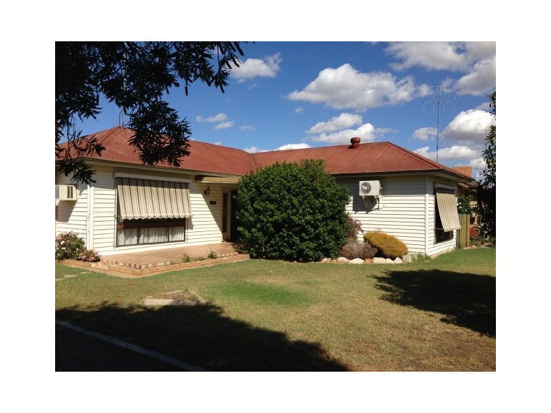 122 Denison St, Finley NSW 2713