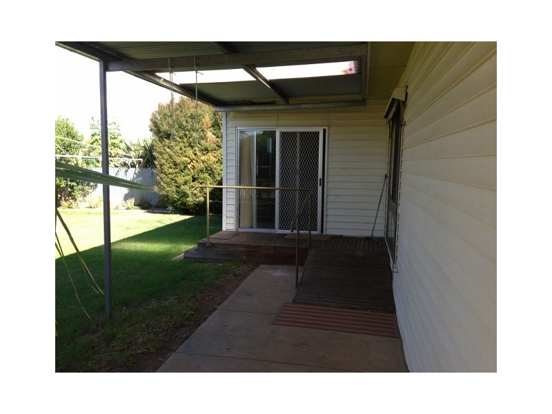 122 Denison St, Finley NSW 2713