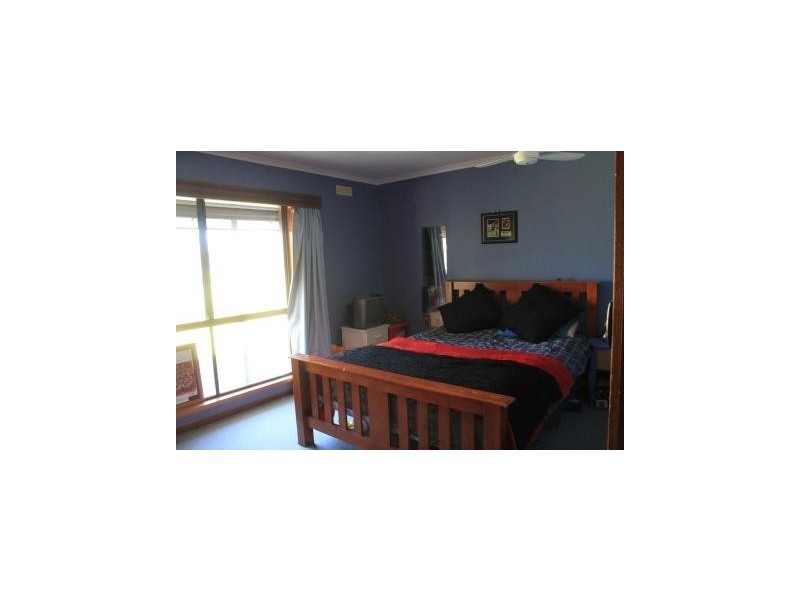271 Perenna Road, Nhill VIC 3418
