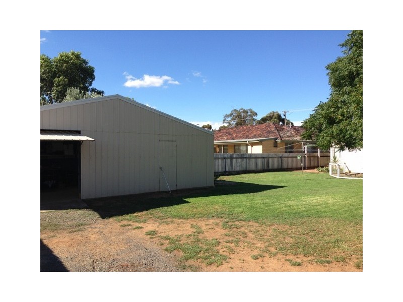 275 MURRAY ST, Finley NSW 2713
