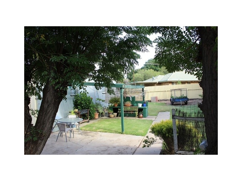 16 El Alamein Avenue, Swan Hill VIC 3585