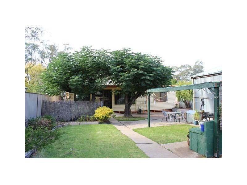 16 El Alamein Avenue, Swan Hill VIC 3585