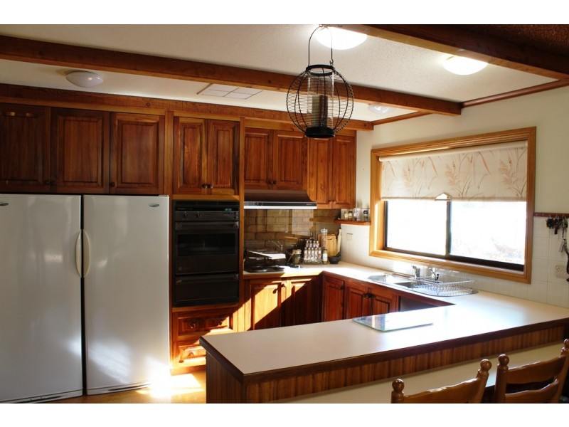 20 Adams Road, Swan Hill VIC 3585