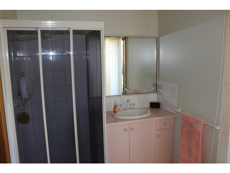 20 Adams Road, Swan Hill VIC 3585