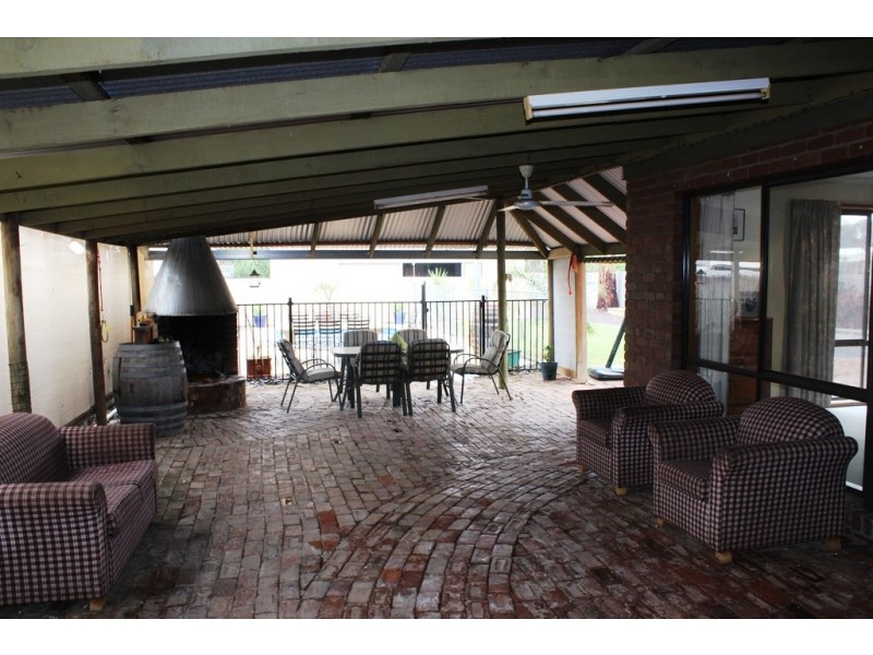 23 Ashton Street, Swan Hill VIC 3585