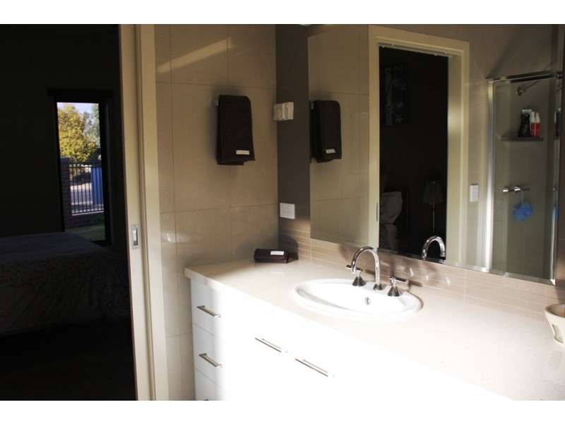 2A Werril Street, Swan Hill VIC 3585