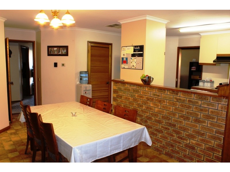 20 Cobham Avenue, Swan Hill VIC 3585