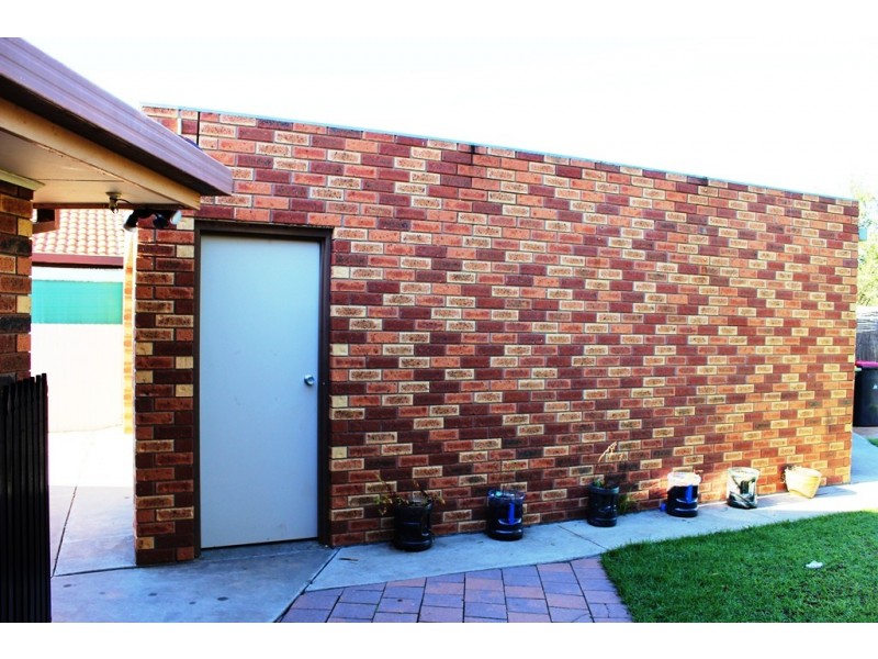 20 Cobham Avenue, Swan Hill VIC 3585