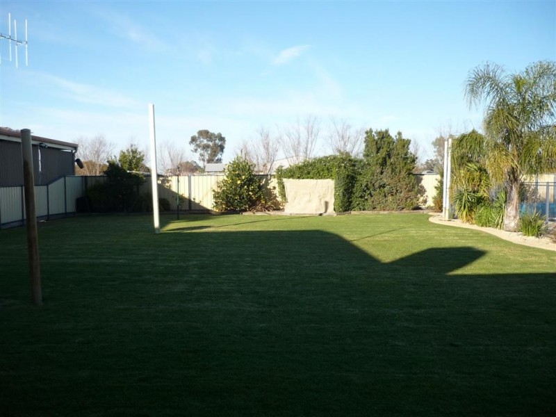 27 Roviras Road, Cohuna VIC 3568