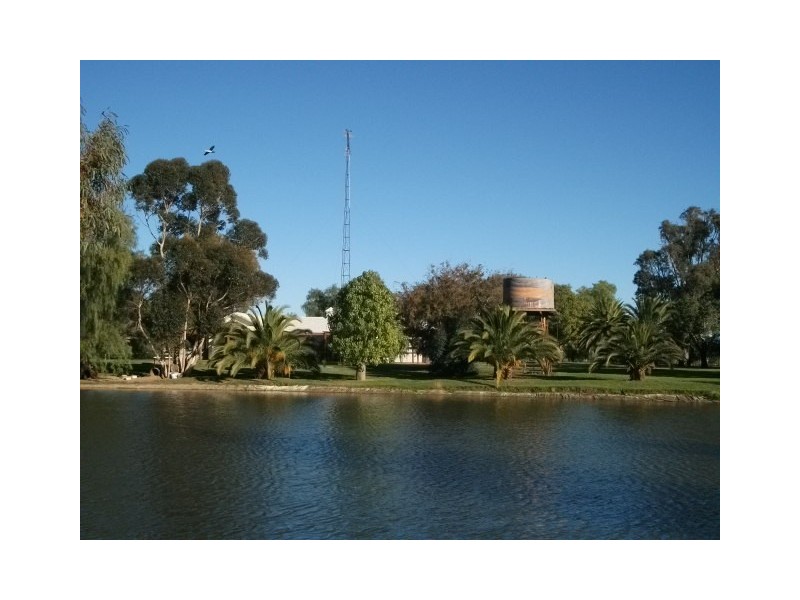 00 Newmarket Station, Hay NSW 2711