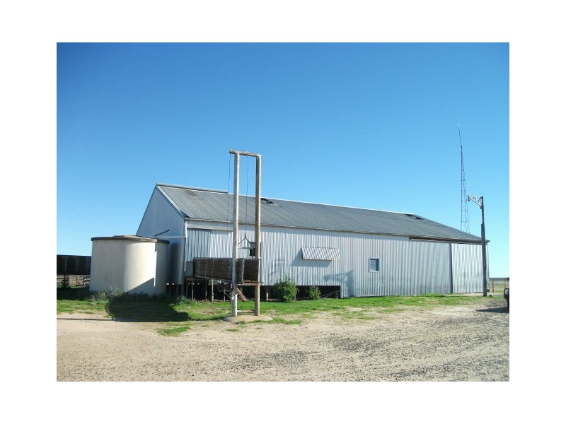 00 Newmarket Station, Hay NSW 2711