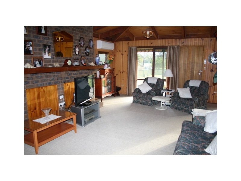 63 Powers Creek Road, Edenhope VIC 3318