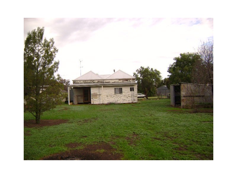 7 Mildred Street, Quambatook VIC 3540