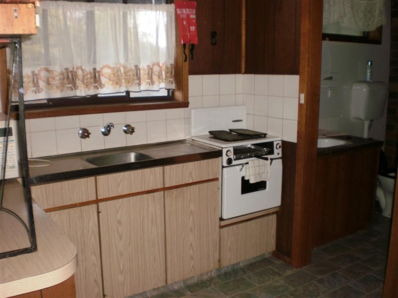 . Powell Street, St Arnaud VIC 3478