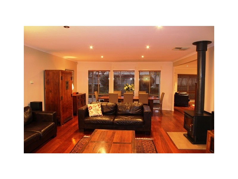 26 Goldfinch Court, Swan Hill VIC 3585