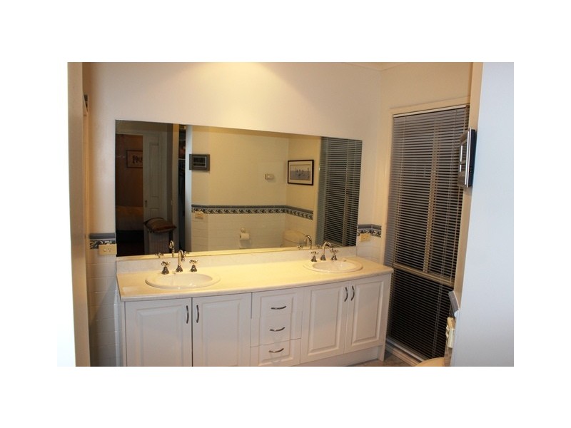 26 Goldfinch Court, Swan Hill VIC 3585