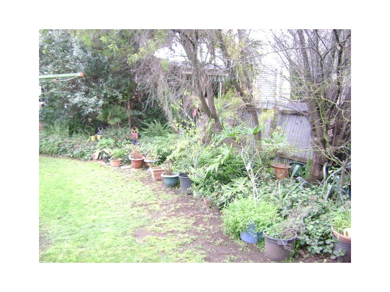 45 45A 45B Fitzroy Street, Kerang VIC 3579