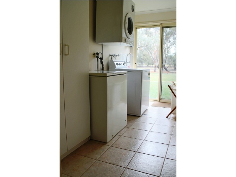 21 Goldfinch Court – MURRAY DOWNS, Swan Hill VIC 3585