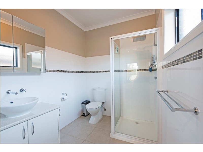 8 Merit Crescent, Swan Hill VIC 3585