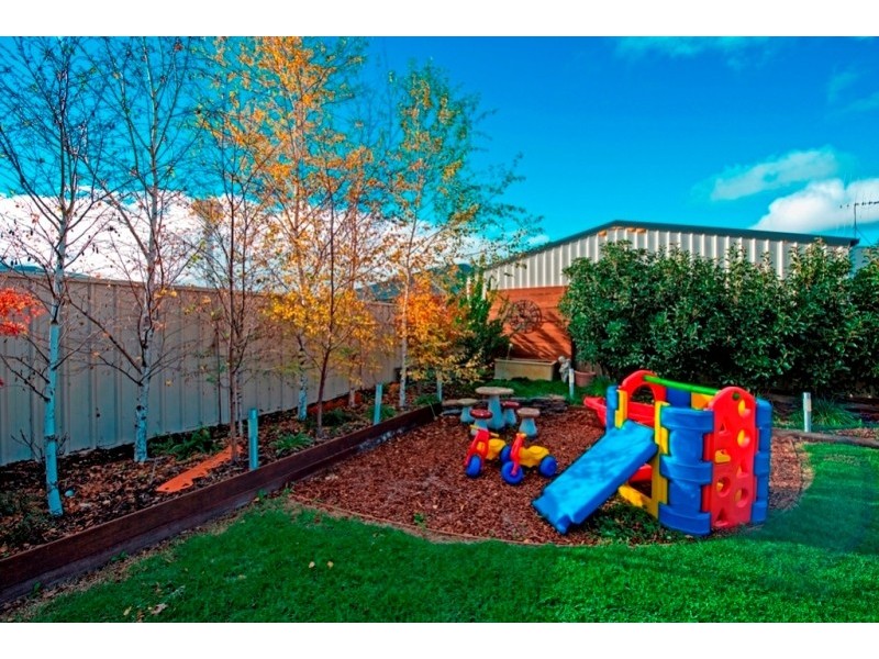 8 Merit Crescent, Swan Hill VIC 3585