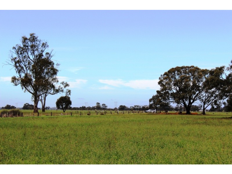 5960 Deniliquin Road, Barham NSW 2732