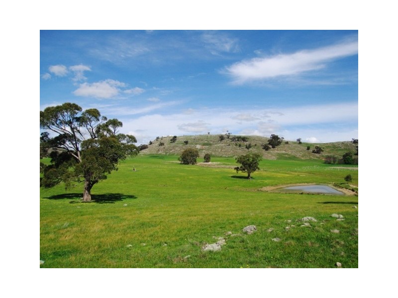 696 Upton Road, Avenel VIC 3664