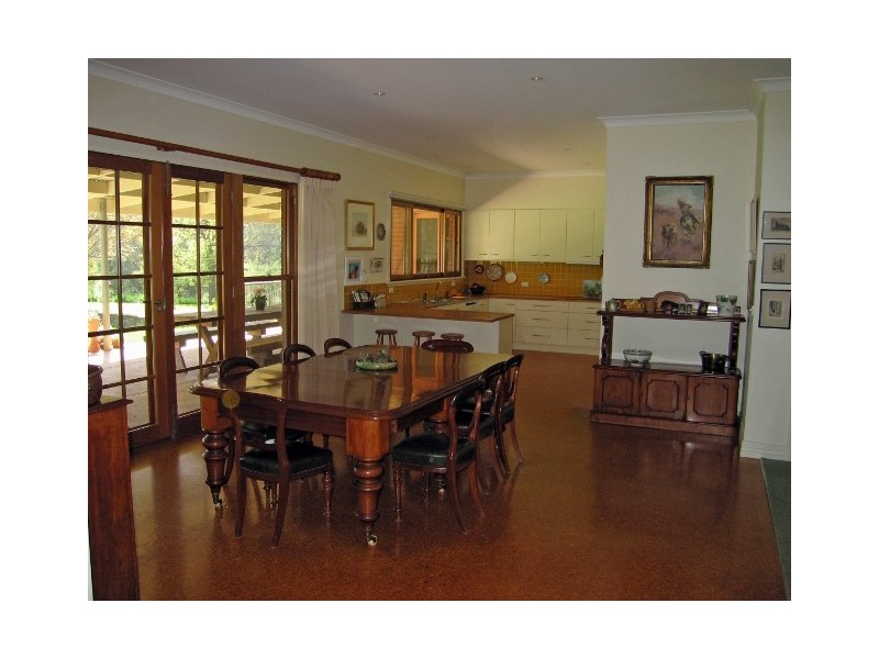 696 Upton Road, Avenel VIC 3664