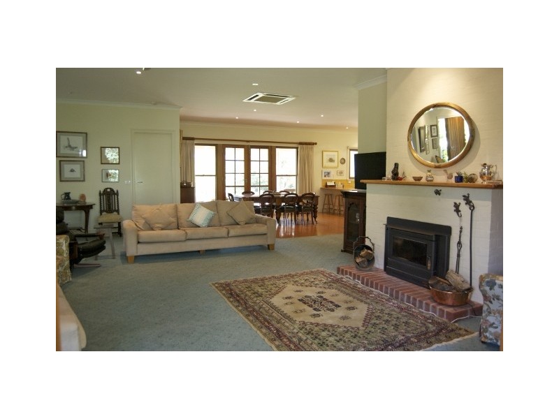 696 Upton Road, Avenel VIC 3664