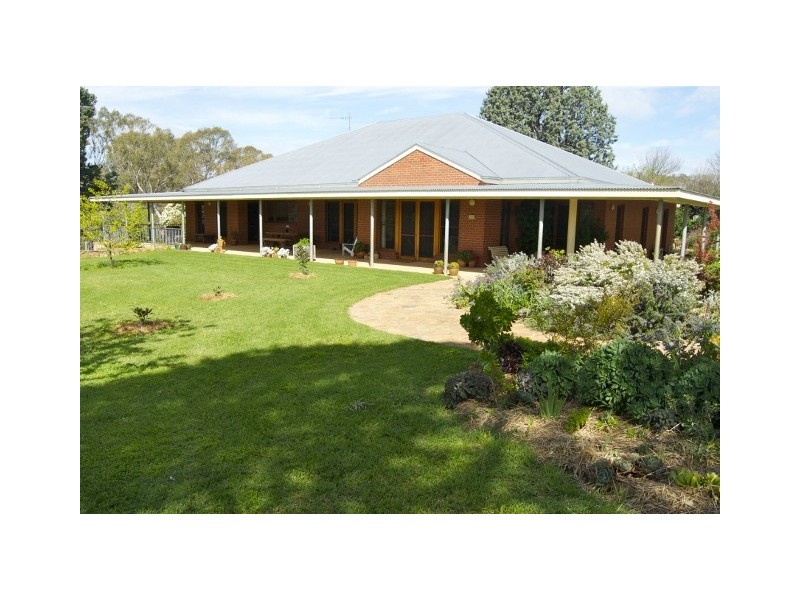 696 Upton Road, Avenel VIC 3664