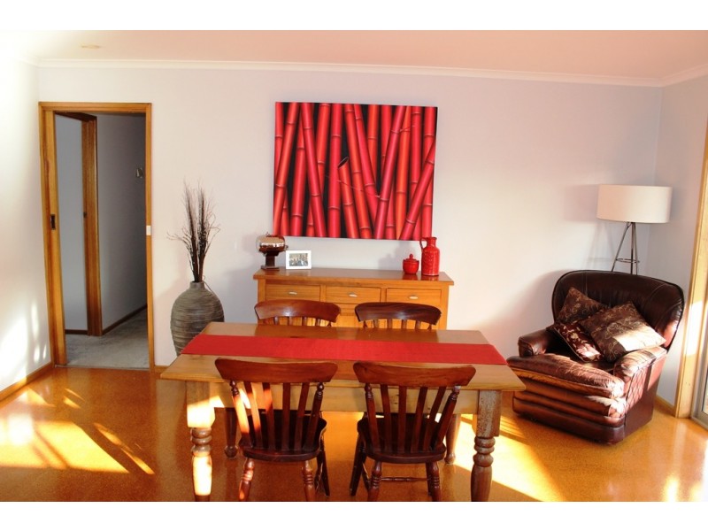 25 Poole Boulevard, Swan Hill VIC 3585