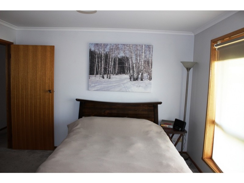 25 Poole Boulevard, Swan Hill VIC 3585