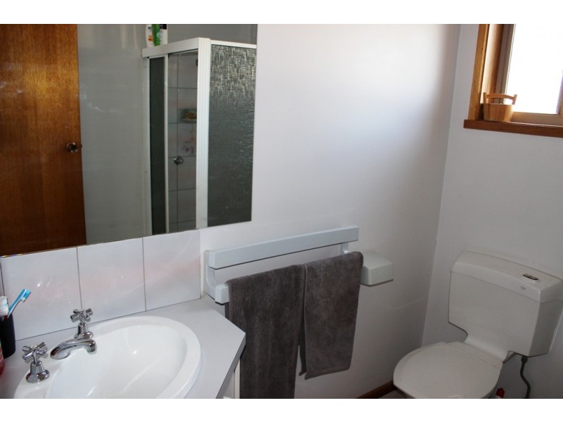 25 Poole Boulevard, Swan Hill VIC 3585