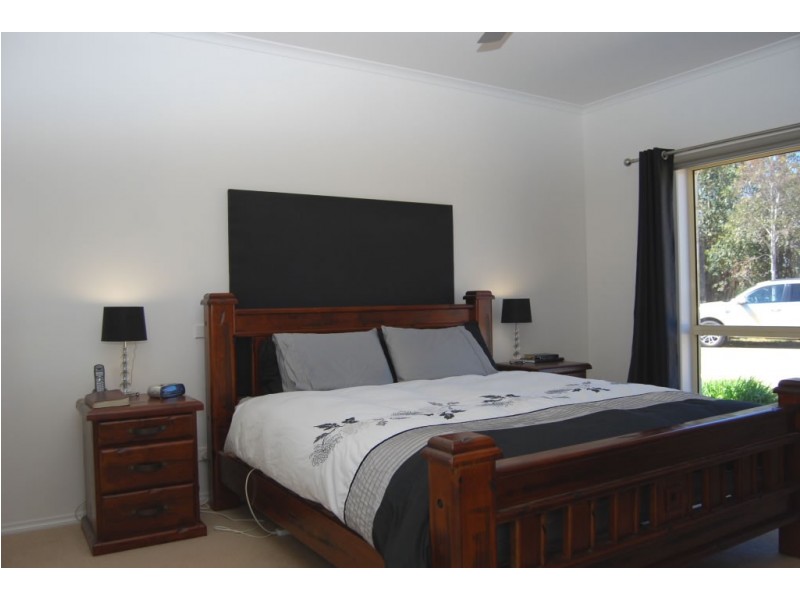 27 Holloway Rd, Stawell VIC 3380