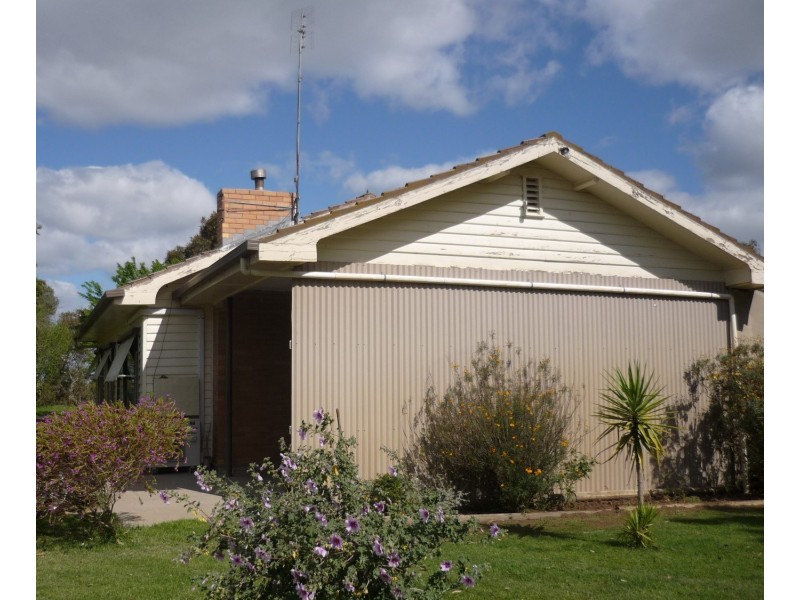 250 Pipers Road, Leitchville VIC 3567