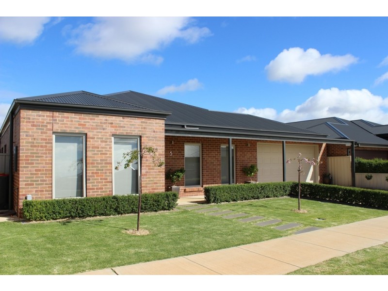 5 Scarlet Street, Swan Hill VIC 3585
