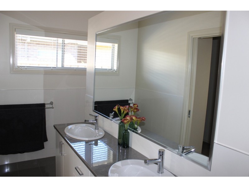 5 Scarlet Street, Swan Hill VIC 3585