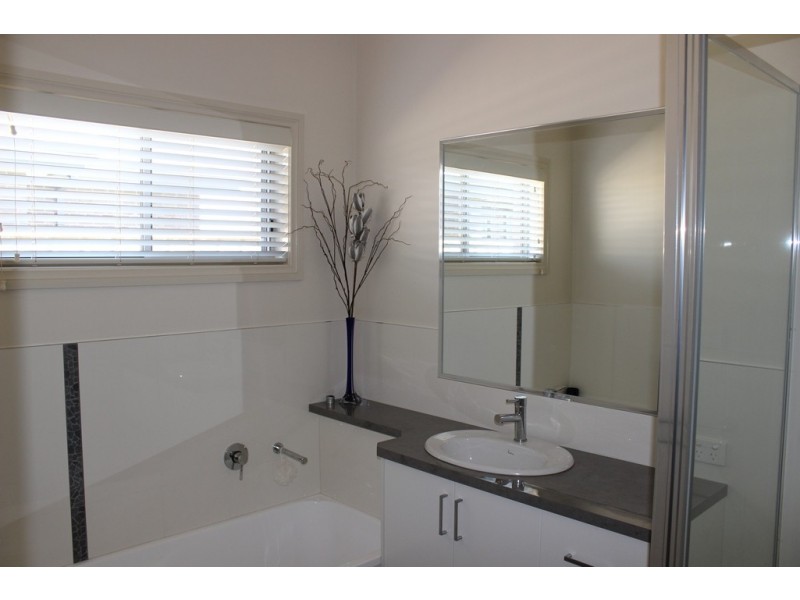 5 Scarlet Street, Swan Hill VIC 3585