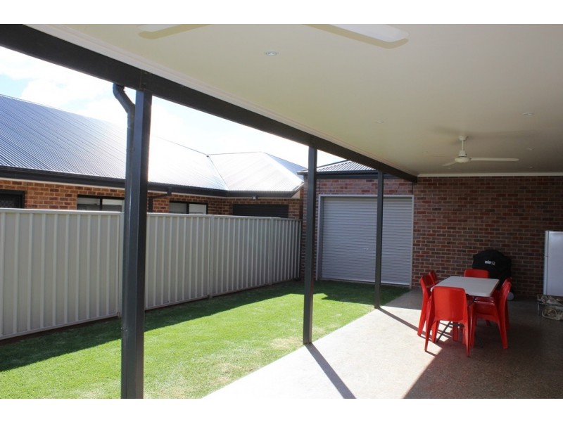 5 Scarlet Street, Swan Hill VIC 3585